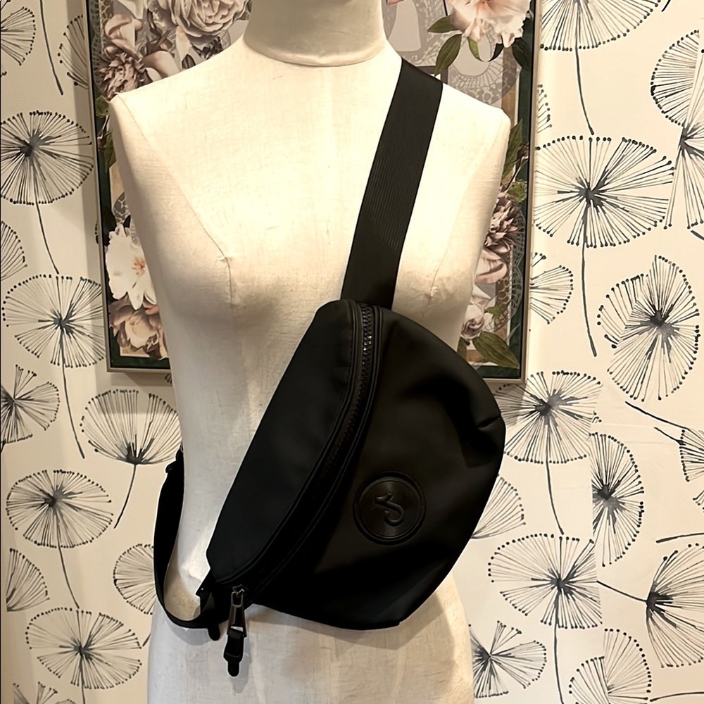 Black Sling Bag tictoc